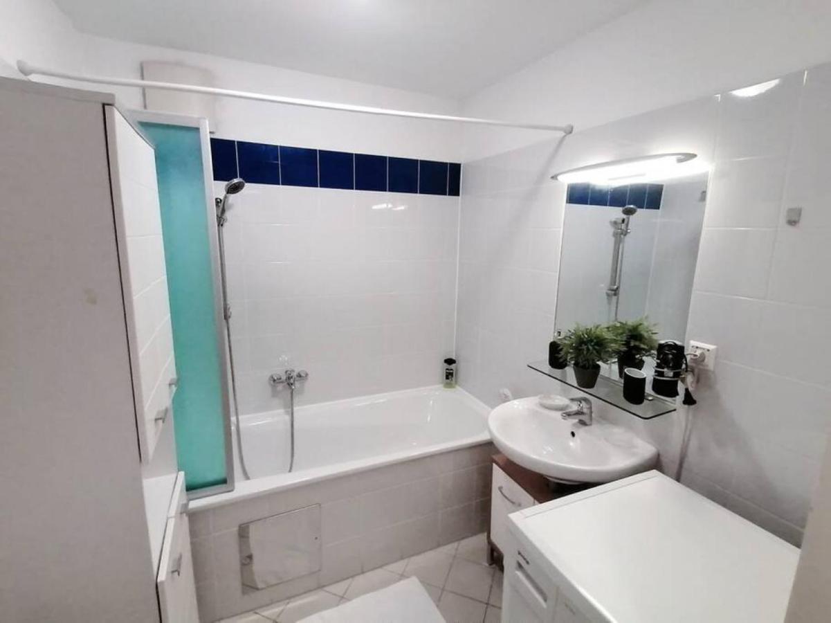 Nd Exquisites Wundervolles Ruhiges Terrassenapartment Mit Garage Вена Экстерьер фото
